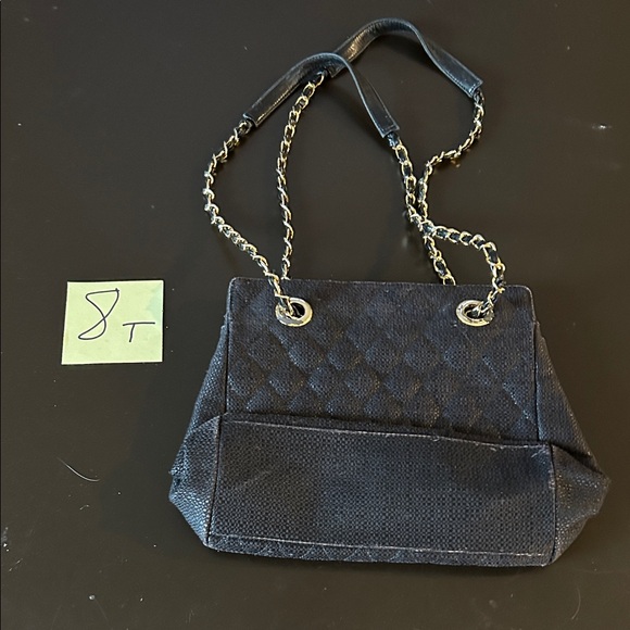 Neiman Marcus collection - Elegant Black Quilted Chain Strap Bag - Picture 1 of 10